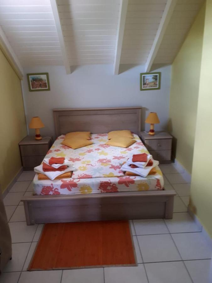 Habitation Du Chateau D'O - Vue Sur Mer Deshaies Kültér fotó